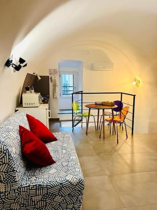 Casa Del Poeta - Spaccanapoli ภายนอก รูปภาพ